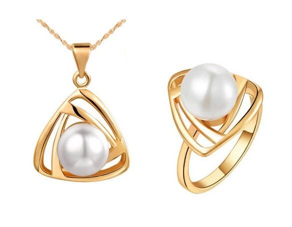 18K Gold Plated Pearls Jewelry Set M02076