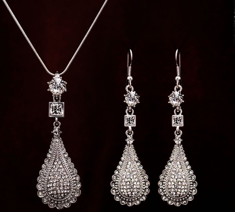 18K White Gold Filled Clear Austrian Crystal Drop Earrings Jewelry Set M01201