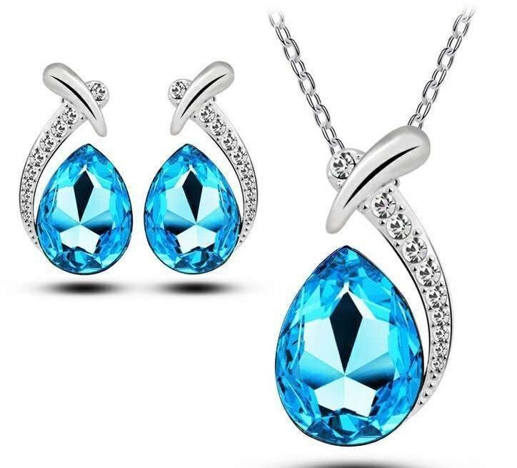 18K White Gold Plated Austrian Crystal Drop Ocean Blue Jewelry Set M01039