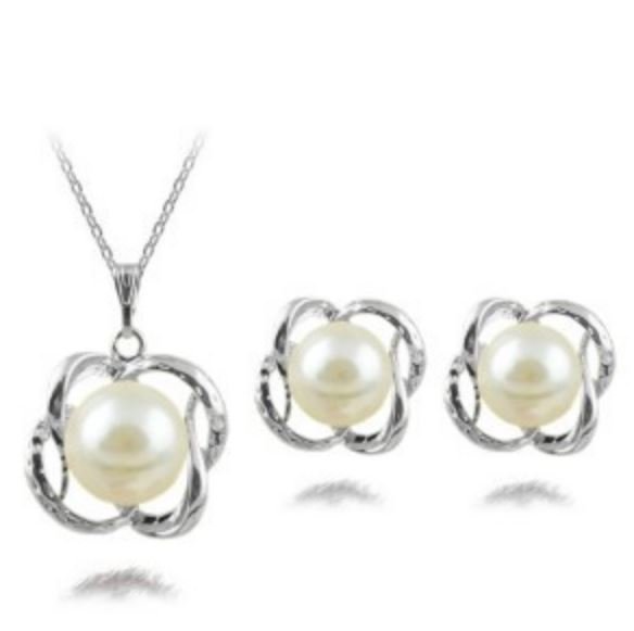 18K White Gold Plated Freshwater Pearls Jewelry Set M01228