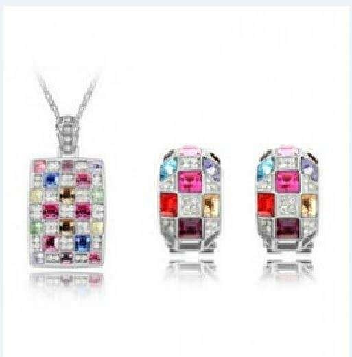 18K White Gold Plated Luxury Swarovski Never Fade Jewelry Set M00885