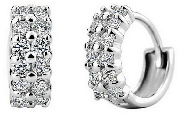 18K White Gold Plated Sparkling Crystal Cubic Zirconia Earrings M01497