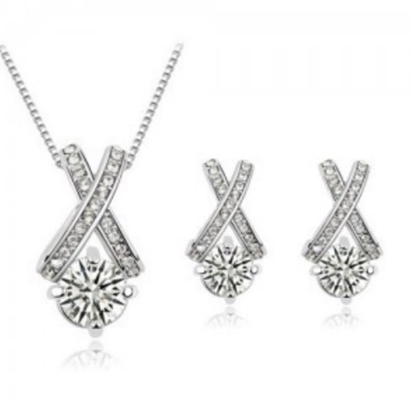 18K White Gold Plated Zirconia Crystal Jewelry Set M01230