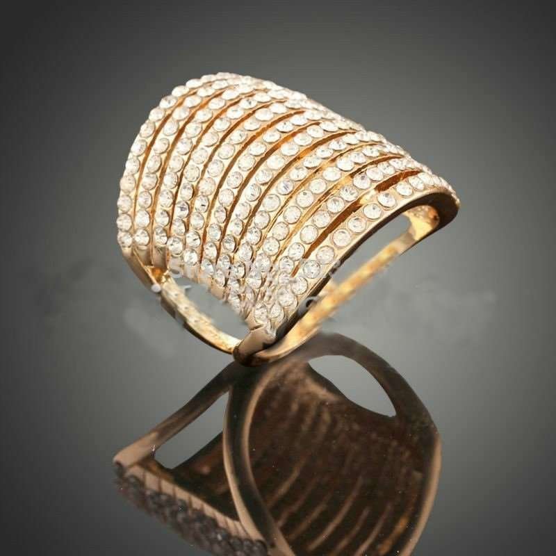 18K Gold Plated Luxury Stripe Austrian Crystal Ring M01247
