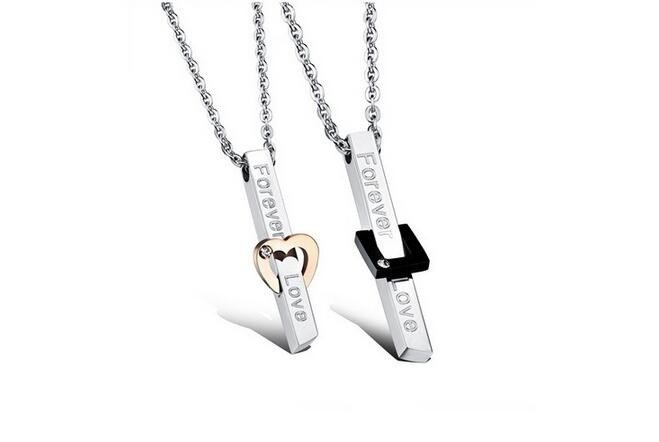 316L Stainless Steel and Titanium 18K Gold Plated Couple Necklaces Jewelry Set M01622
