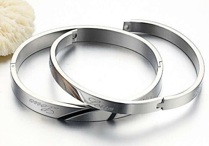 Lover's Gift Titanium Stainless Steel Couple Bangles M01348