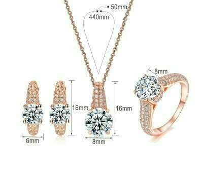 18K Gold Plated Rhinestones and Zirconia Crystals Wedding Jewelry Set M01061