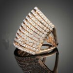 18K Gold Plated Luxury Stripe Austrian Crystal Ring M01247