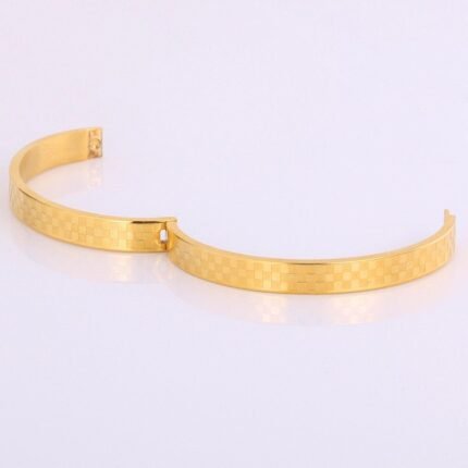 316L Stainless Steel 18K Real Gold Plated Nickel Free 65 mm 2.6 inches Bangle M01575