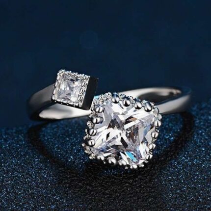 925 Silver Plated Adjustable Austrian Crystal Ring M01719